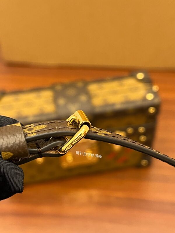 PETITE MALLE handbag - Image 4