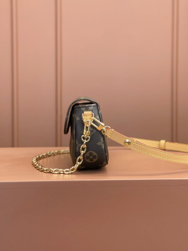 WALLET ON CHAIN IVY bag - Image 5