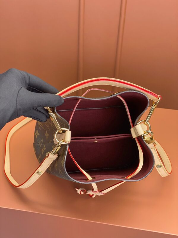 NÉONOÉ BB handbag - Image 4