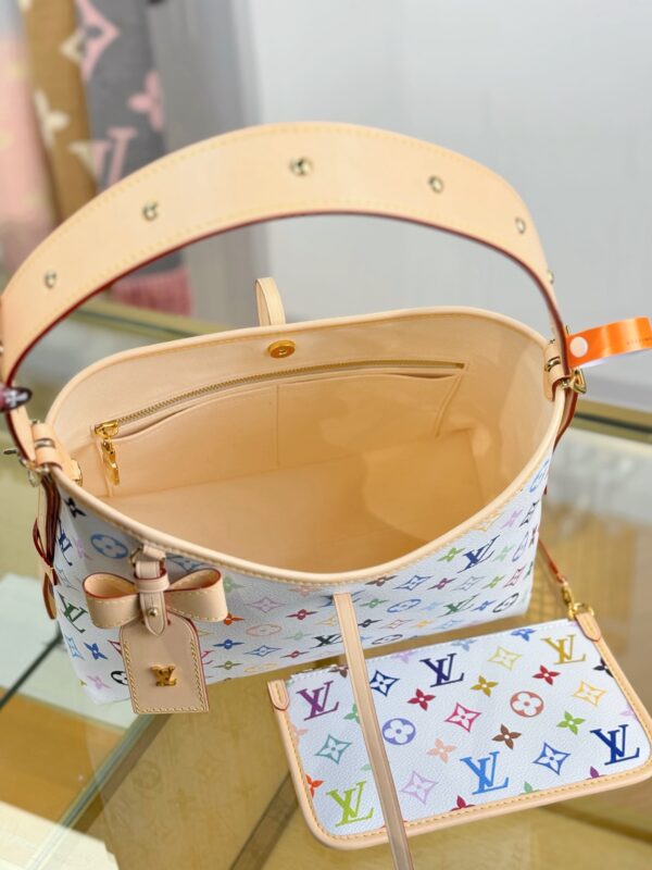 LV x TM CARRYALL Small Bag - Image 3