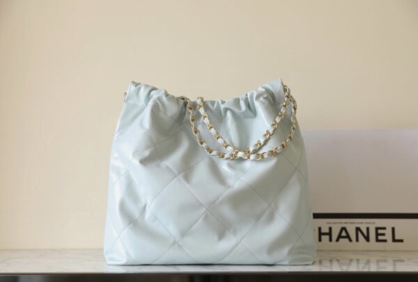 22Bag-Small black patent leather and ice cream color - Image 6