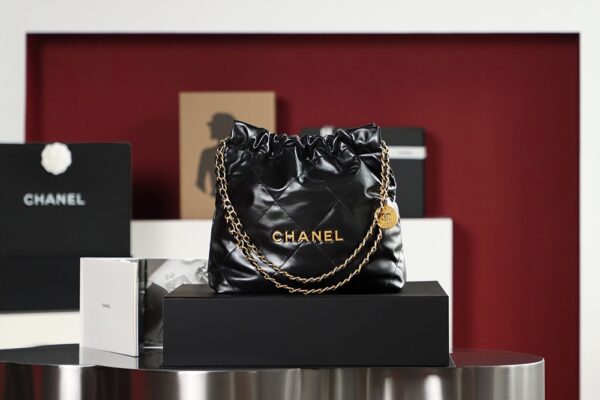 22Bag-Small black and gold
