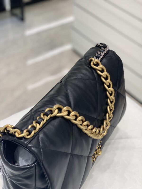 19bag1 - Image 4