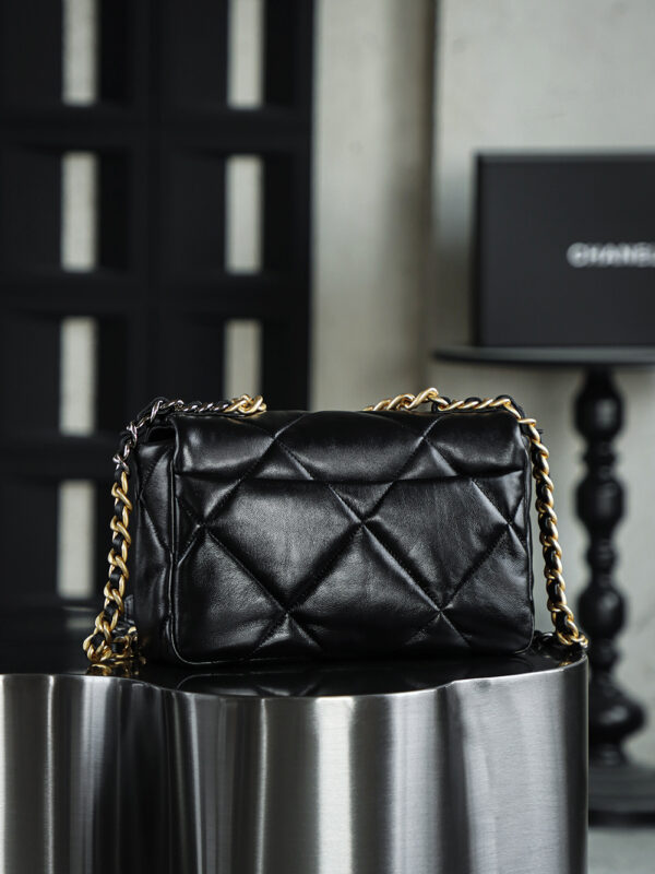 19bag2 - Image 5