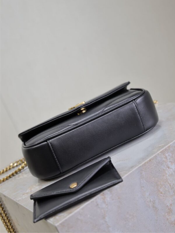 Lou - Image 5