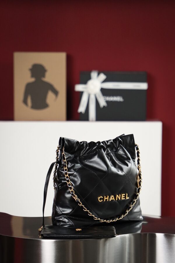 22Bag-Small black and gold - Image 6