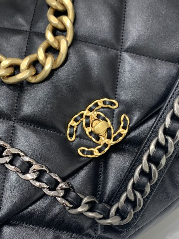 19bag1 - Image 2