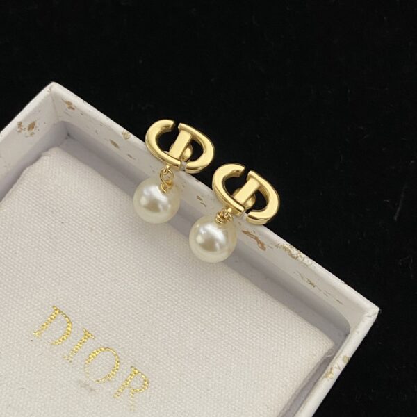 Earring - Image 2