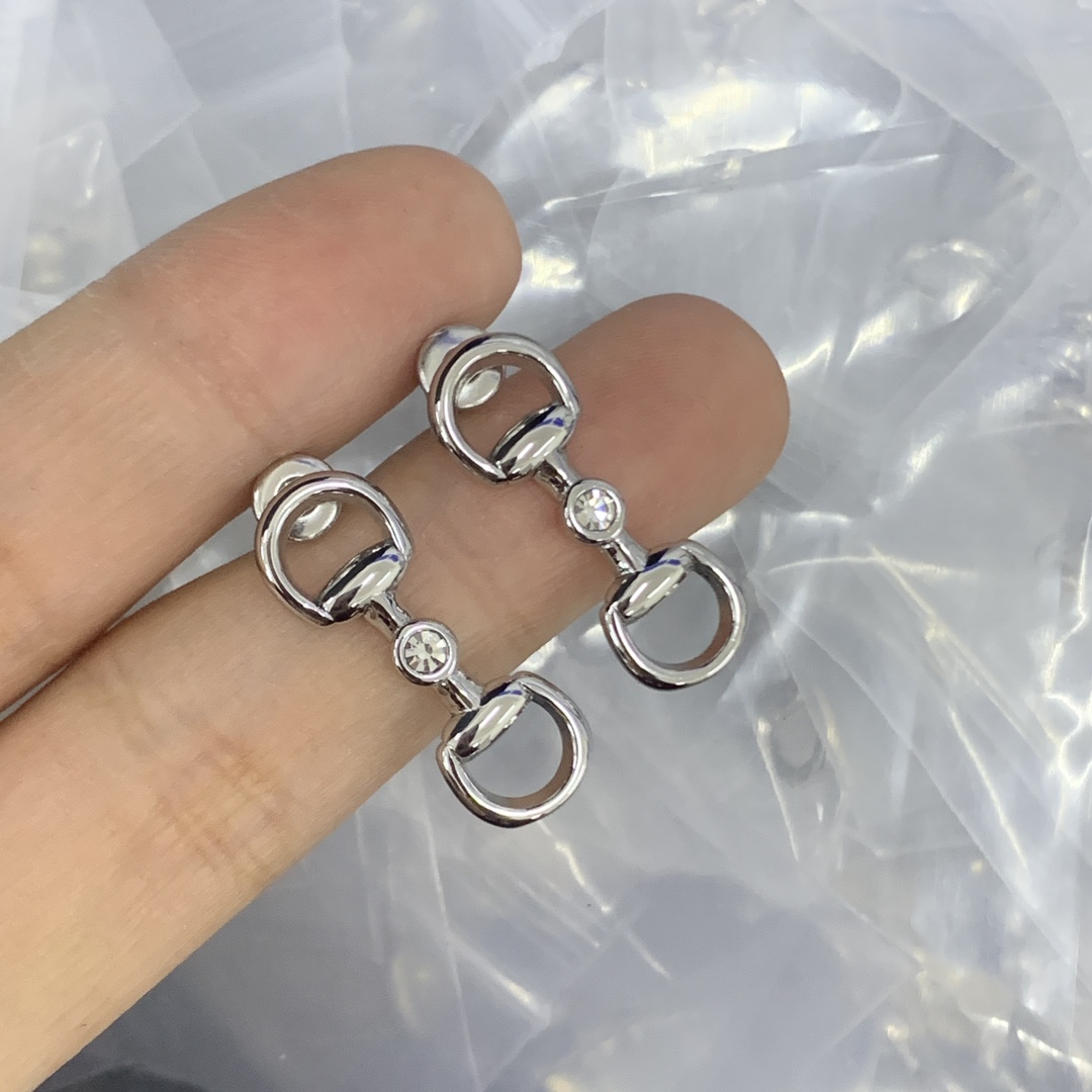 earing