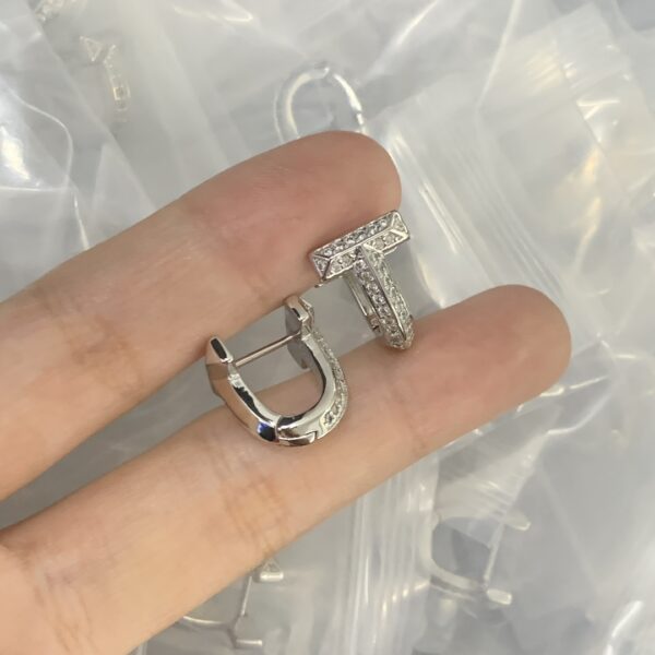 earing