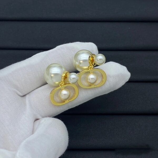 Earring - Image 21