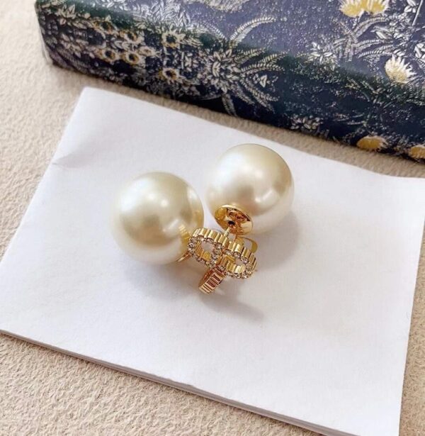 Earring - Image 8