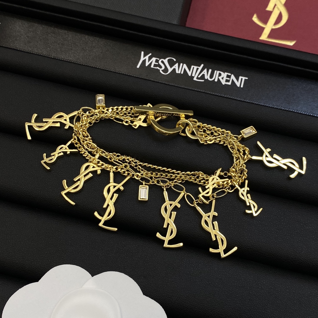 Bracelet