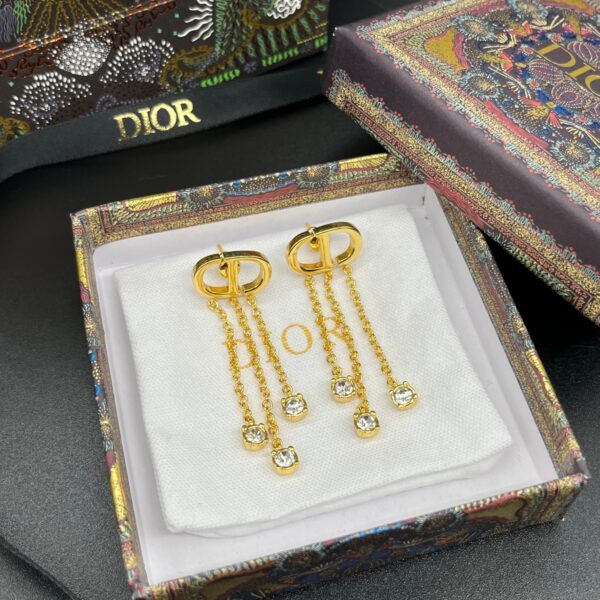 Earring - Image 19