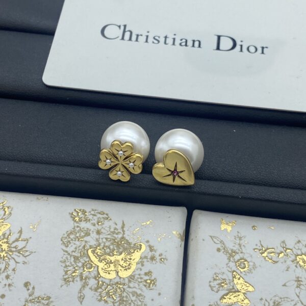 Earring - Image 27