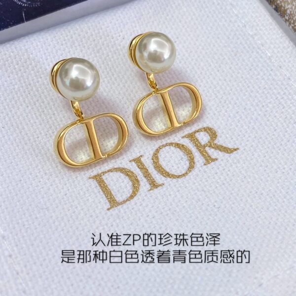 Earring - Image 16